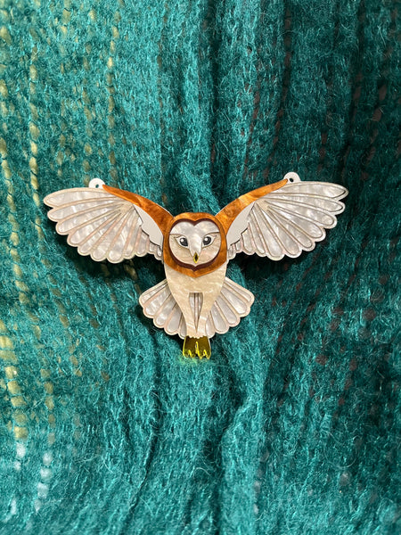 Swooping barn owl necklace