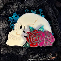 Skull and Roses brooch